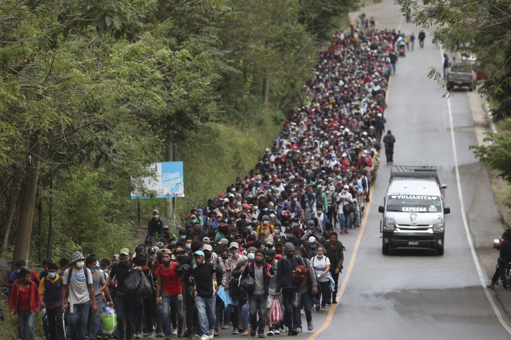 Nearly 7,000 COVID-positive migrants passing through Texas border city